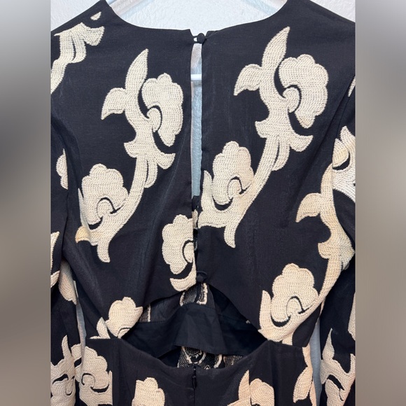 ALEXIS Rimini‎ Tassel Embroidered Floral Black and White Mini Dress Size S - Picture 11 of 14